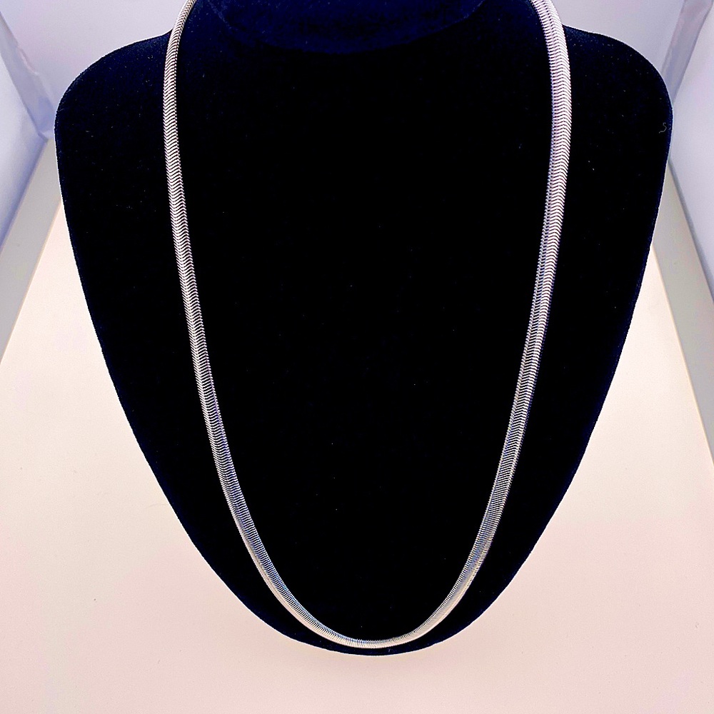 22” 925 Solid Sterling Silver Snake 8mm 20gram - image 1